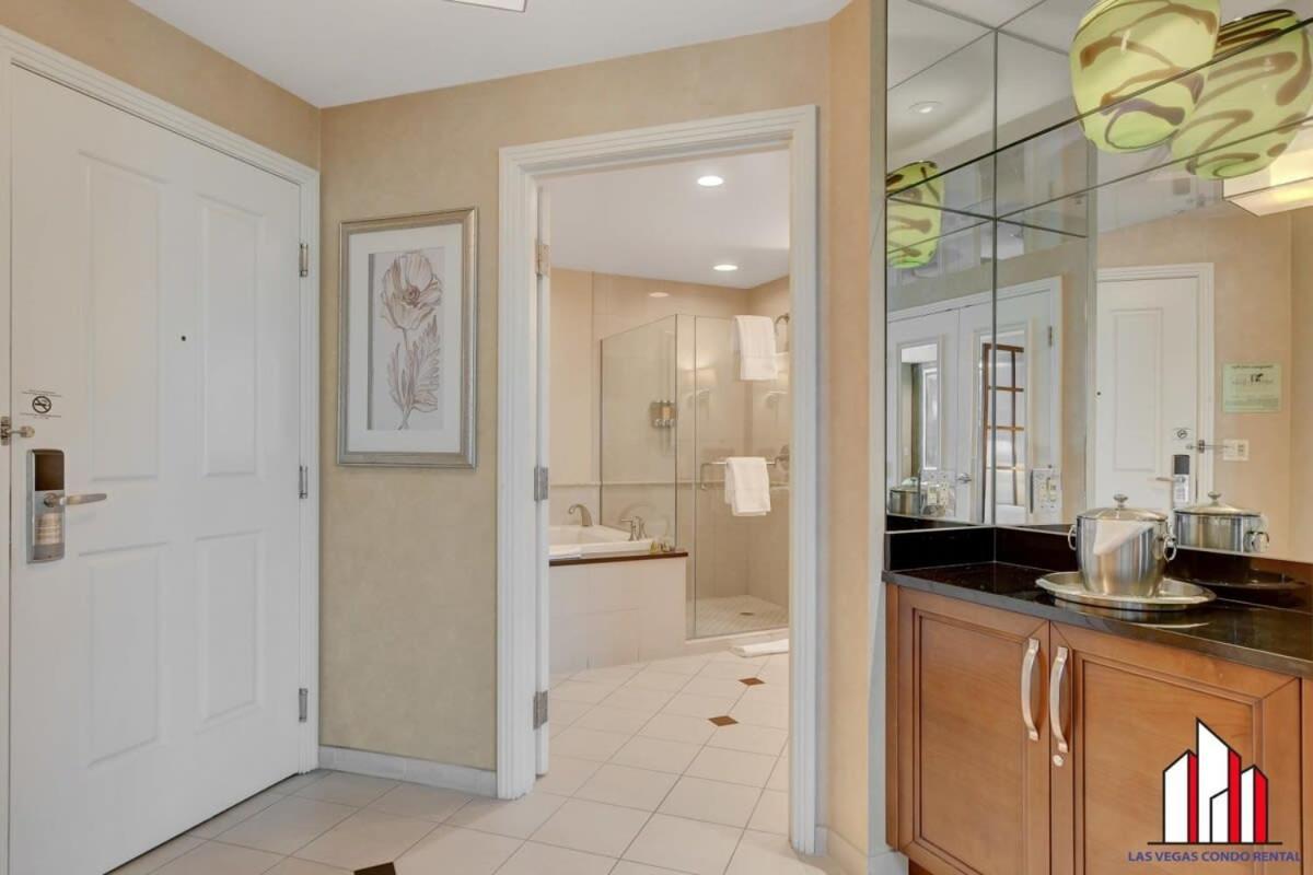Mgm Signature-25-609 Strip View Jacuzzi Studio Las Vegas Luaran gambar