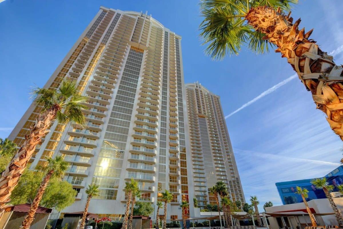 Mgm Signature-25-609 Strip View Jacuzzi Studio Las Vegas Luaran gambar